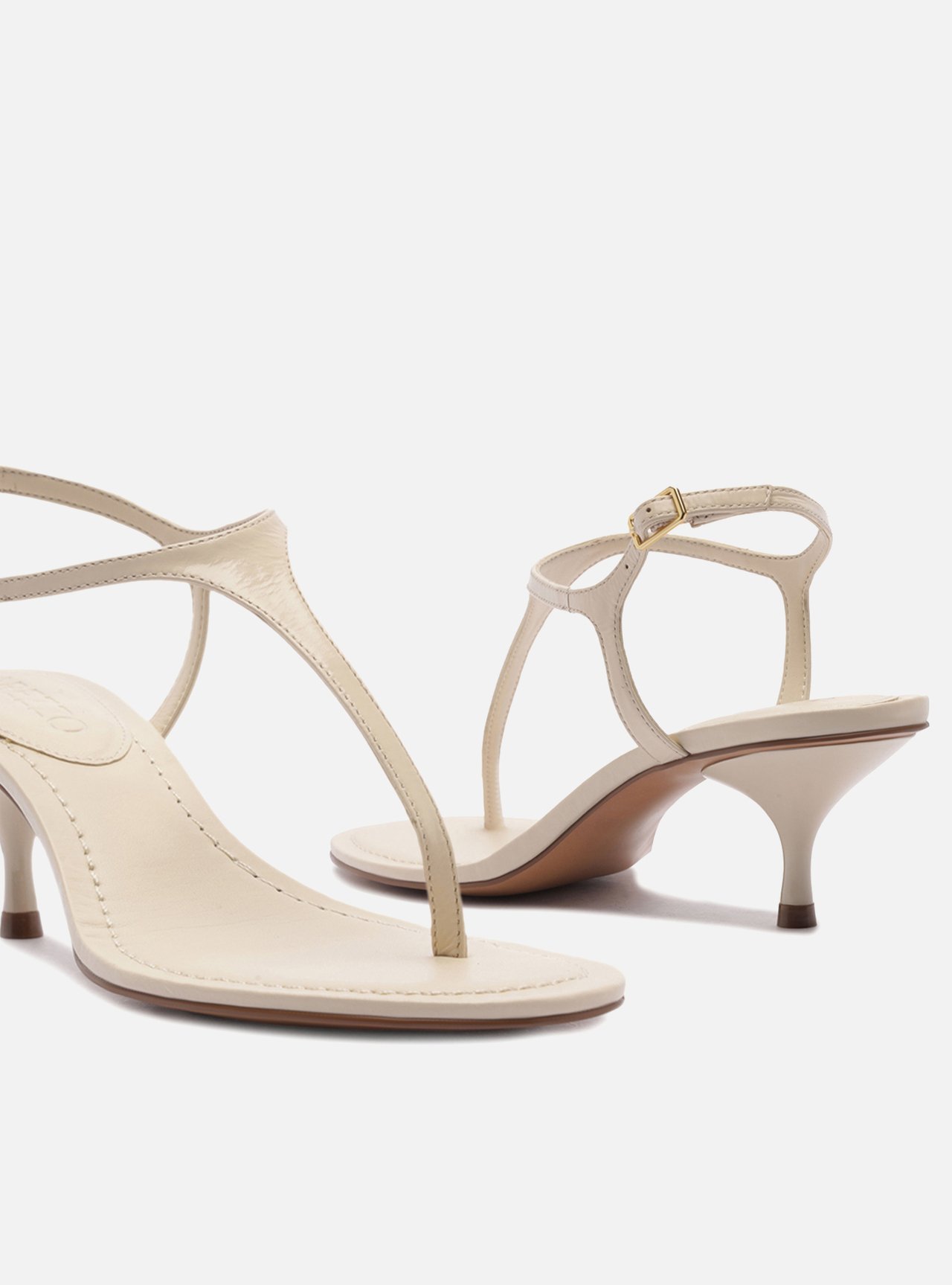 Sandália Off White Salto Kitten Tira Thong — foto 4