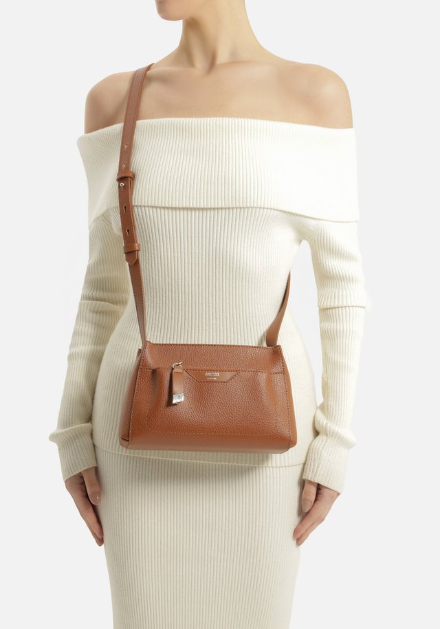 Bolsa Tiracolo Marrom Emilly Pequena Bolso