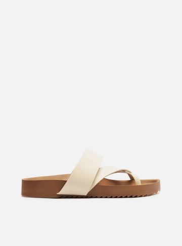 Papete Branca Couro Flatform Tiras Cruzadas