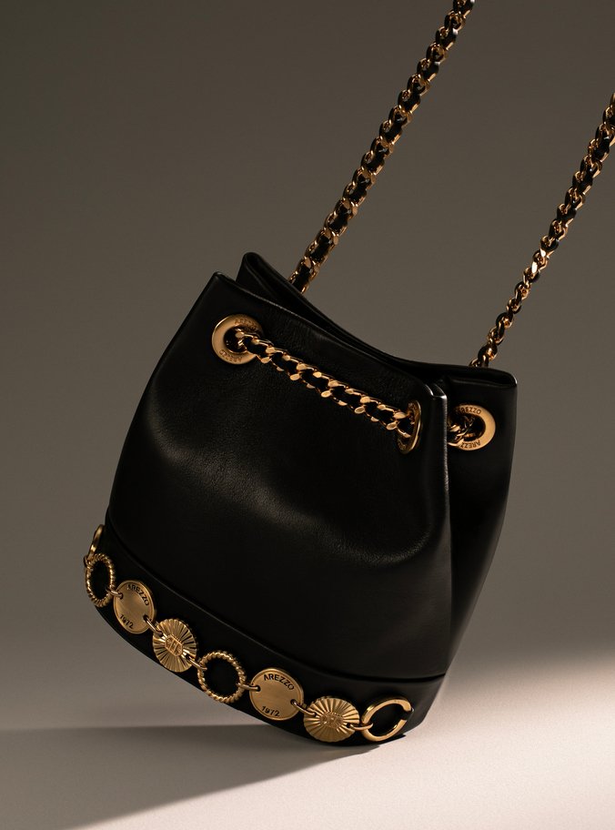 Bolsa Bucket Preta Couro Média Metais