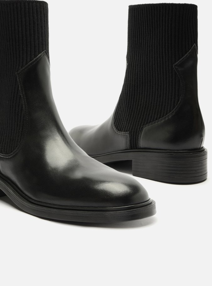 Bota Preta Couro Cano Curto Canelado