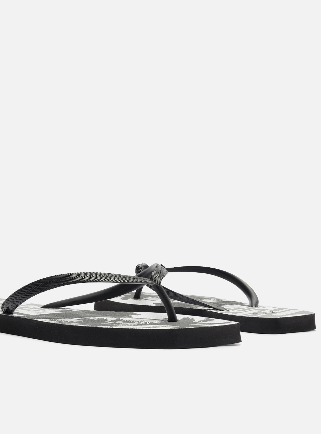 Chinelo Preto Estampa Brizza — foto 4