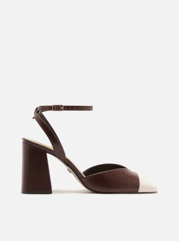 Arezzo — Scarpin Bordô Fivela Cap Toe Branco