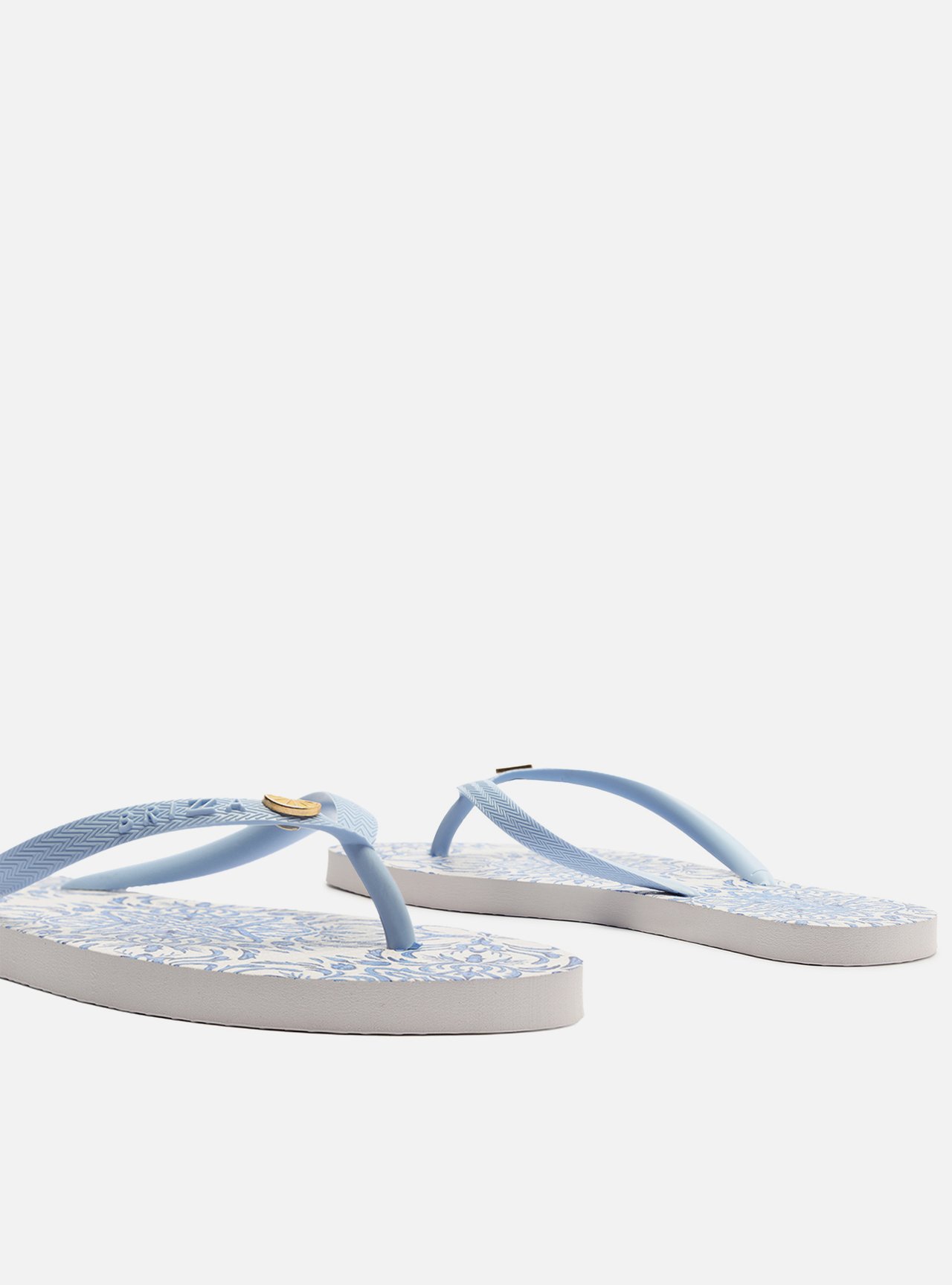 Chinelo de Dedo Azul Estampado — foto 4