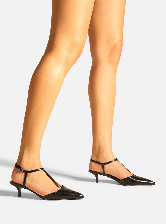 Scarpin Preto Verniz Salto Kitten Aberto Tiras