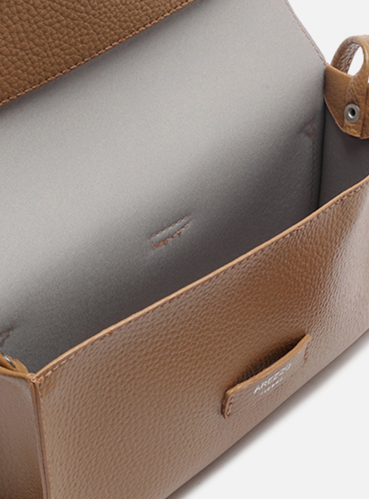 Bolsa Tiracolo Marrom Pequena Granulada — foto 4