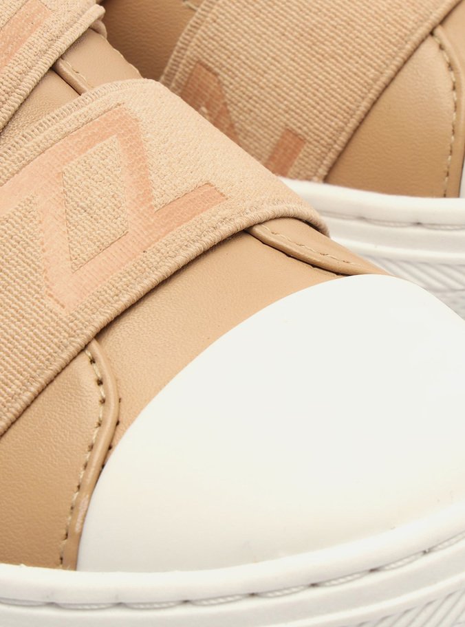 Slip On Bege Couro Flatform Elásticos