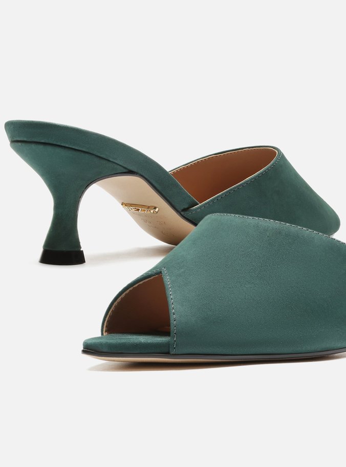 Mule Verde Nobuck Bico Folha