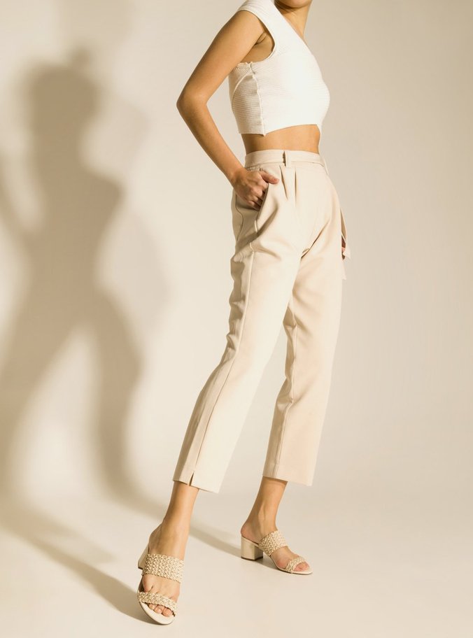 Sandália Off-White Tressê Salto Médio Bloco