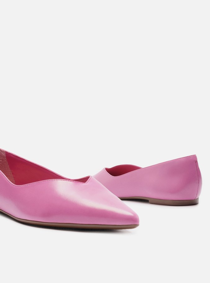 Sapatilha Rosa Couro Bico Fino Minimal