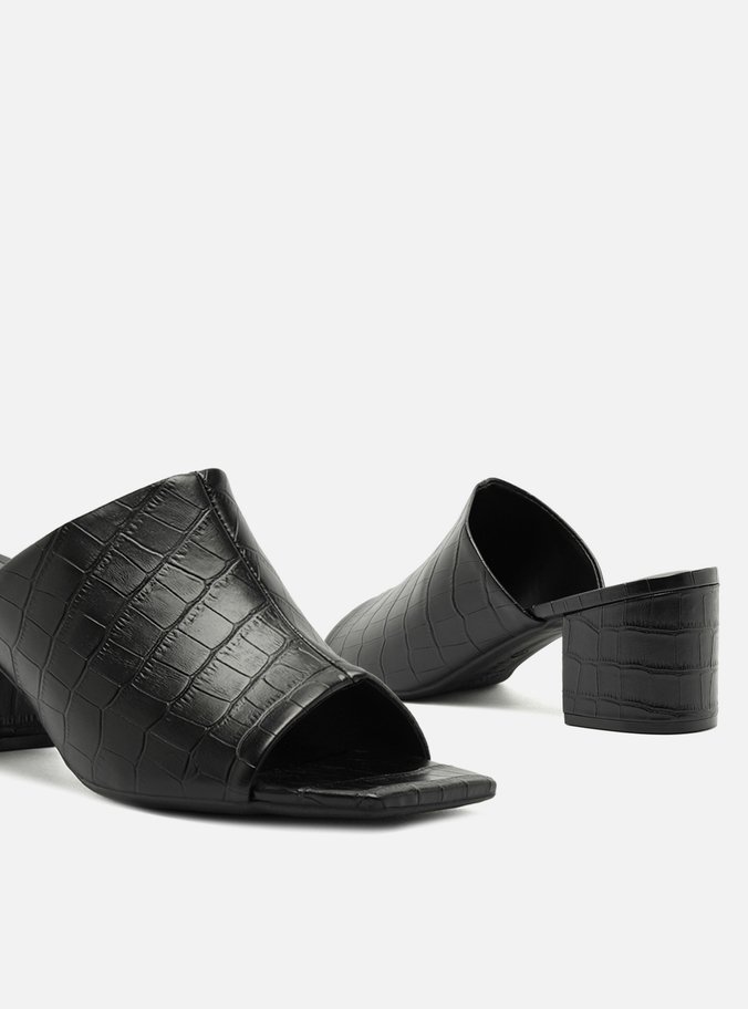 Mule Preta Croco Salto Bloco