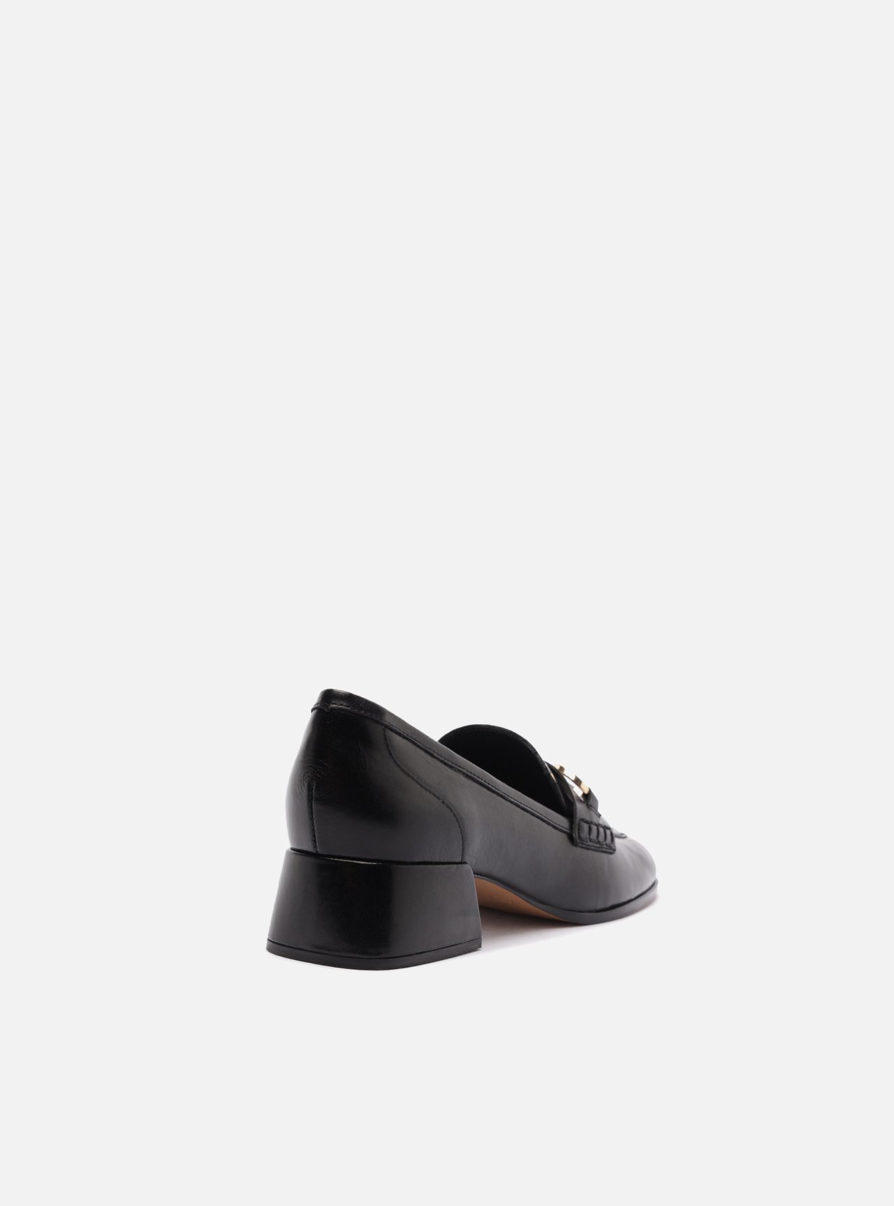 Loafer Preto Couro Salto Bloco Metal Heritage — foto 3