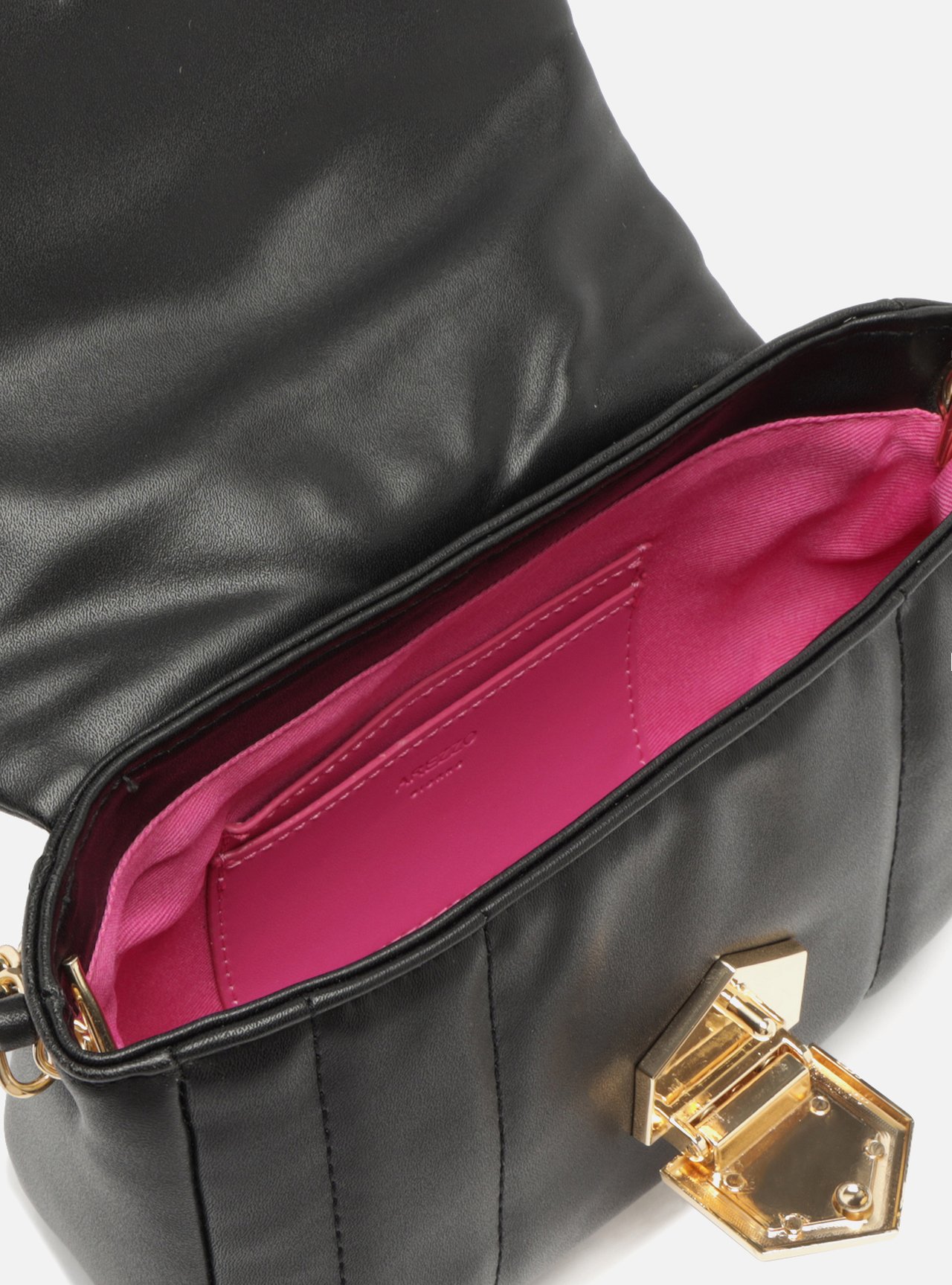 Bolsa Preta Tiracolo Média Matelassê — foto 4