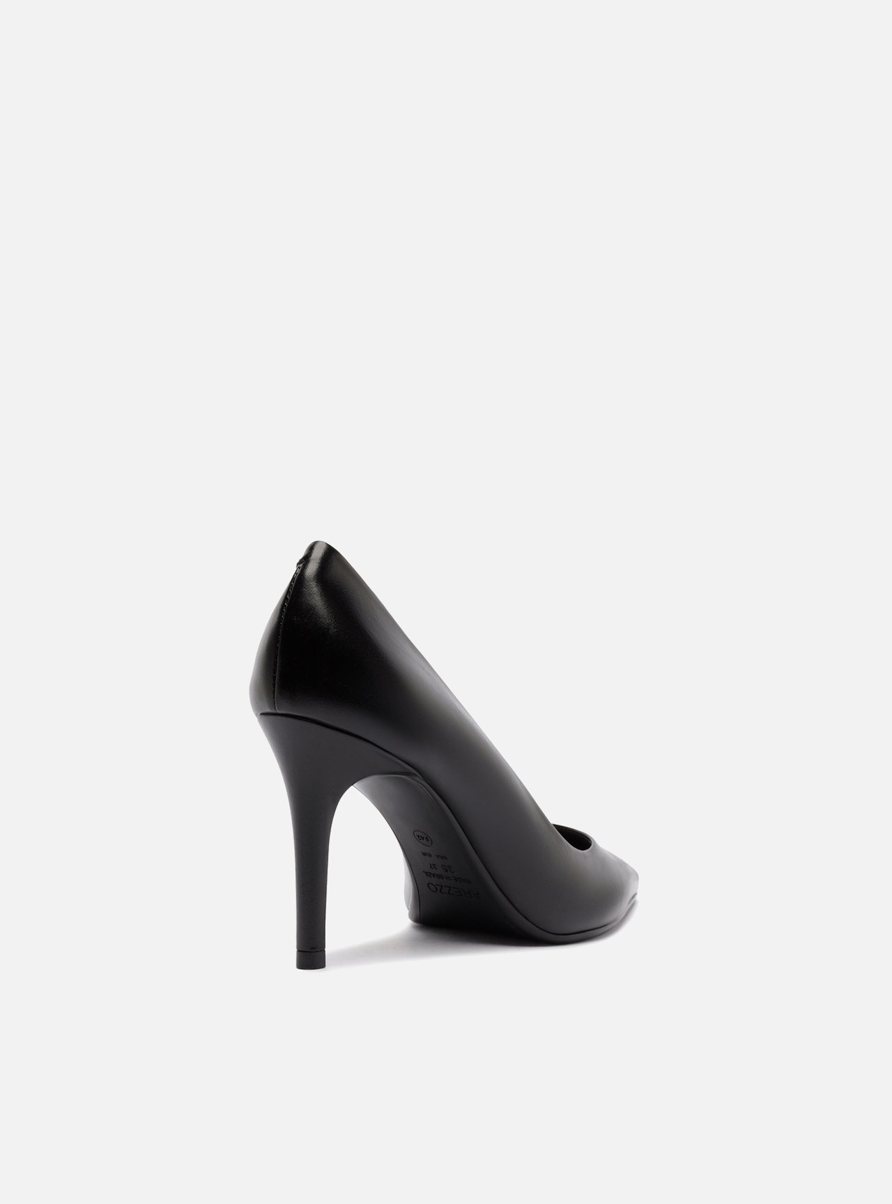 Scarpin Couro Preto — foto 3