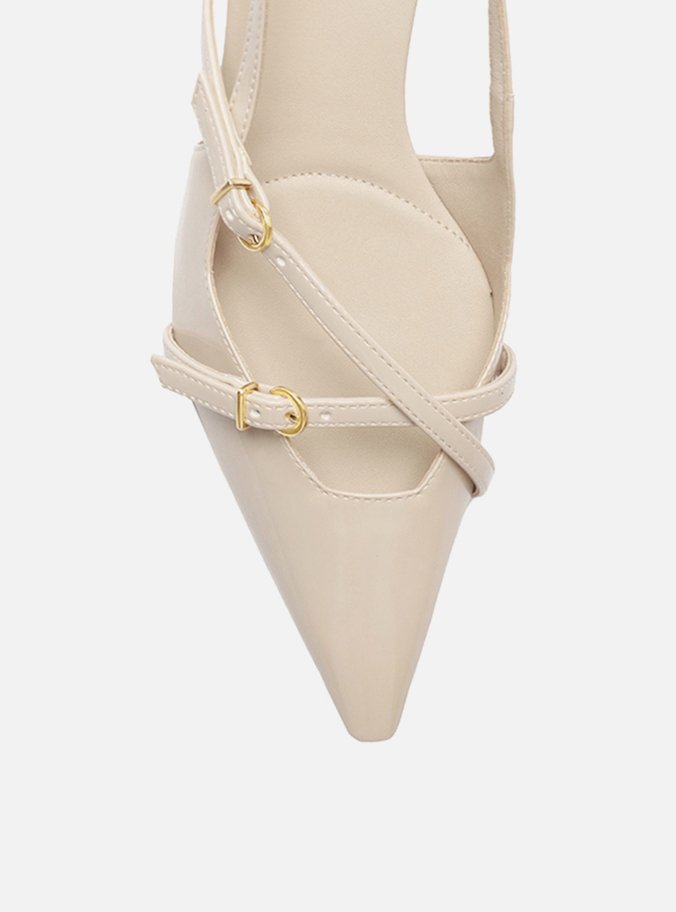 Scarpin Off-White Verniz Salto Médio Slingback Amélia