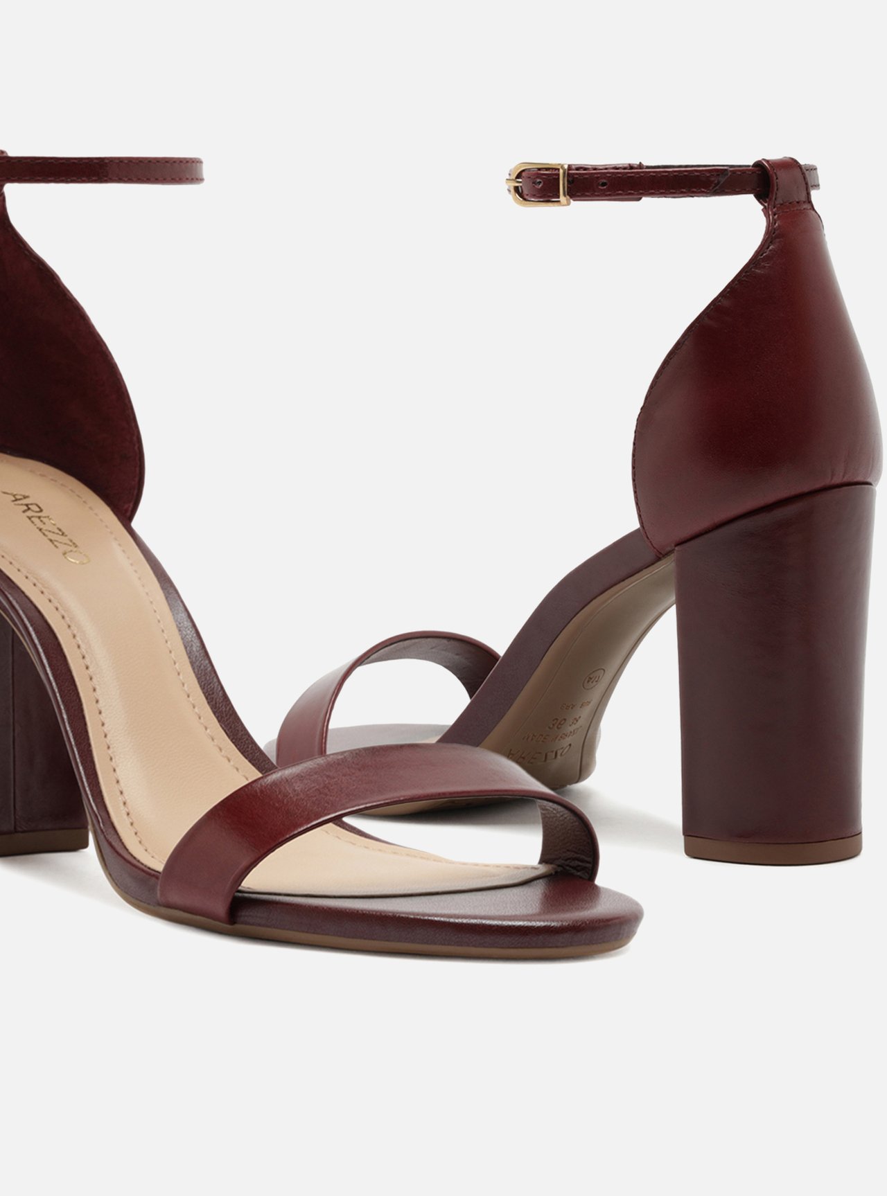 Sandália Bordô Couro Salto Bloco Tira Única — foto 4