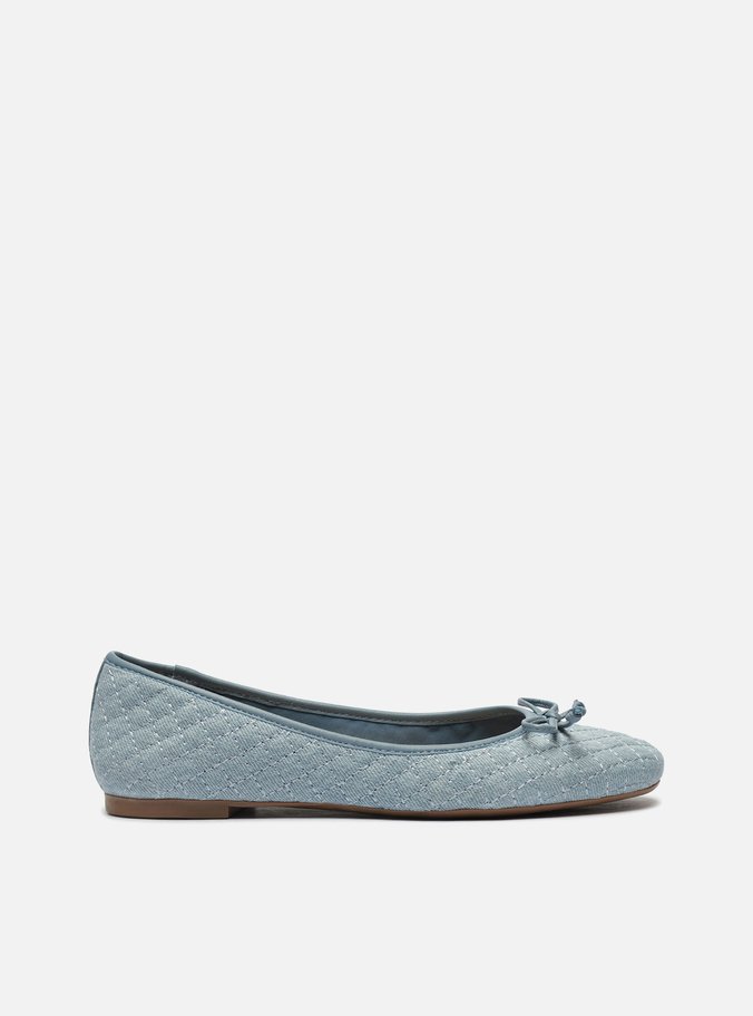 Sapatilha Jeans Matelassê Bico Redondo