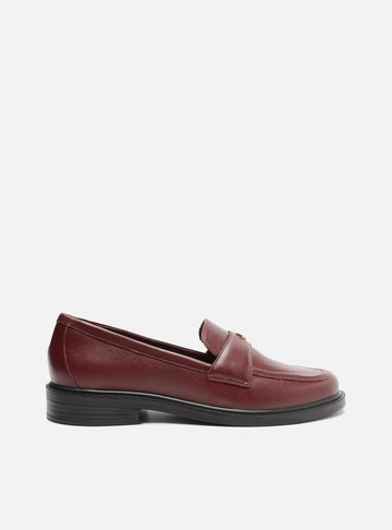 Arezzo — Mocassim Vermelho Couro Bico Redondo