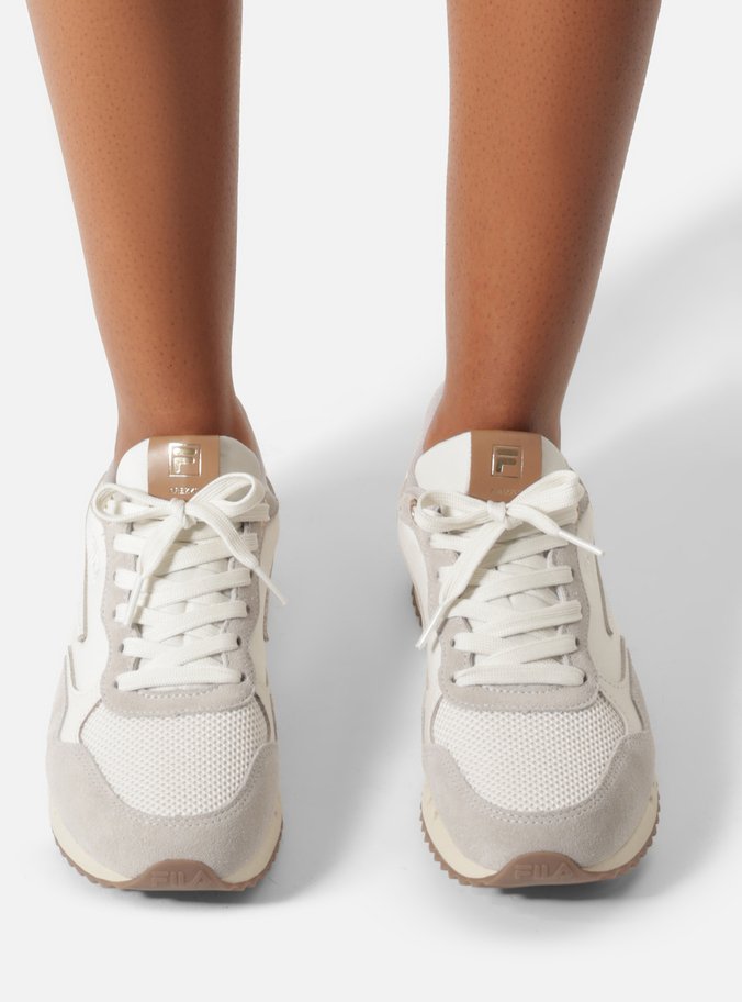 Tênis Branco Solado Esportivo Suede Bordado Fila