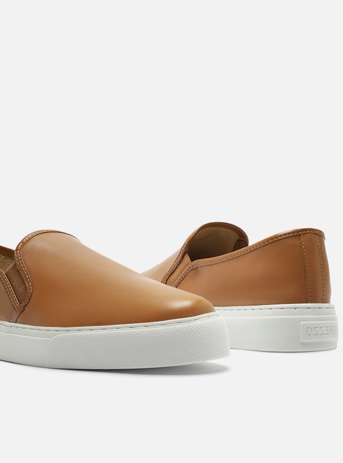 Tênis Slip On Marrom