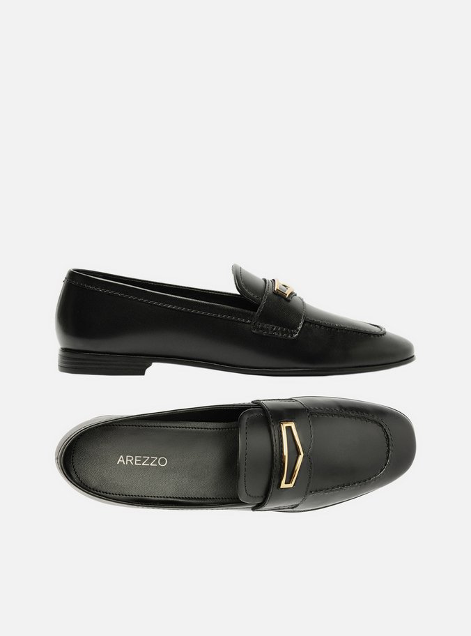 Mocassim Preto Couro Tira Metal