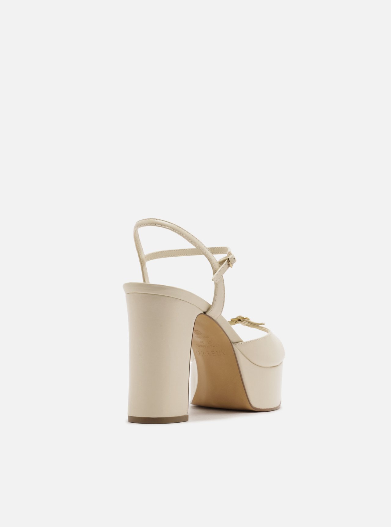 Sandália Off-White Couro Meia Pata Fivela — foto 3
