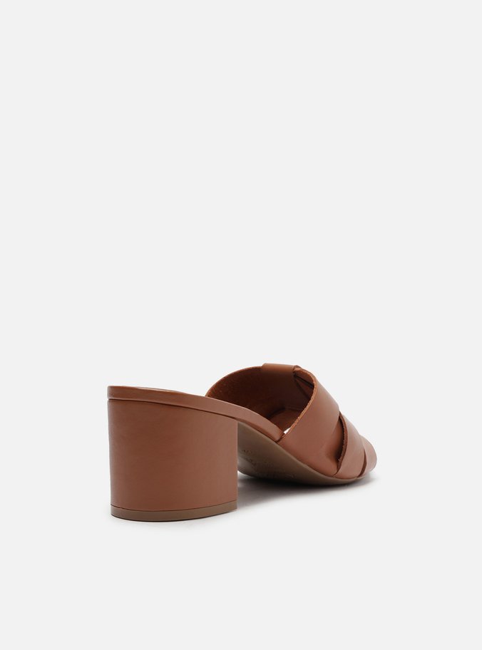 Mule Marrom Couro Salto Bloco Cabedal Tiras
