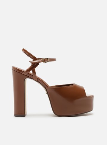 Sandália Marrom Salto Alto Meia Pata Detalhe