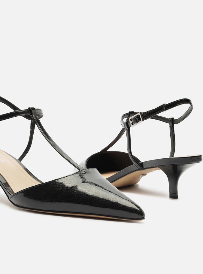 Scarpin Preto Verniz Salto Kitten Aberto Tiras