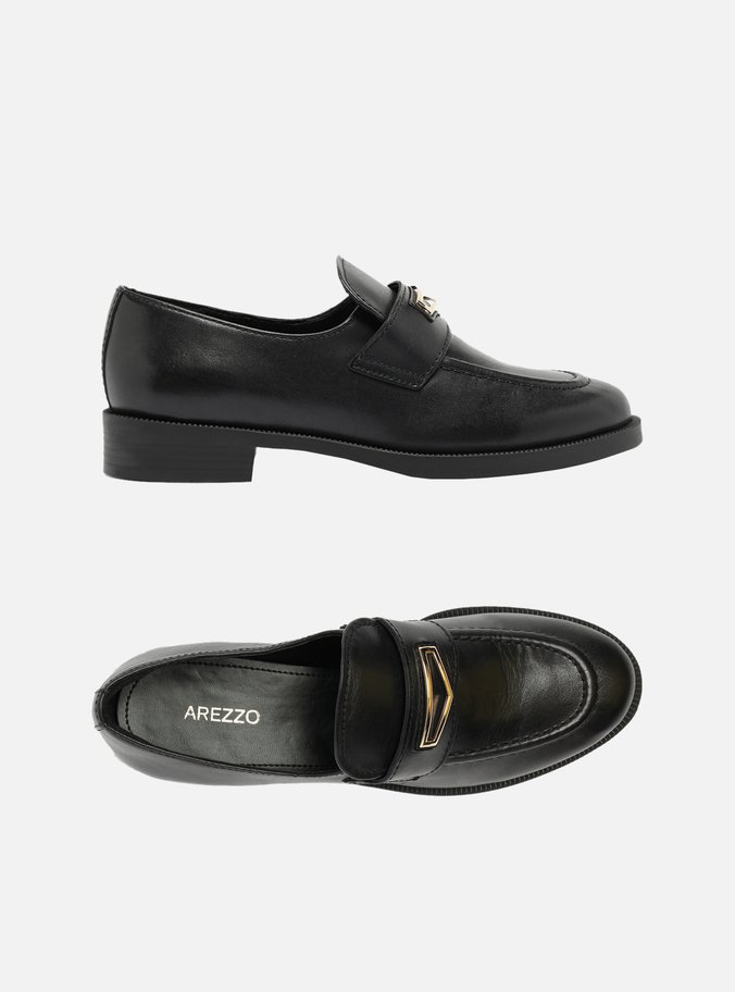 Mocassim Preto Couro Bico Redondo Retrô Metal