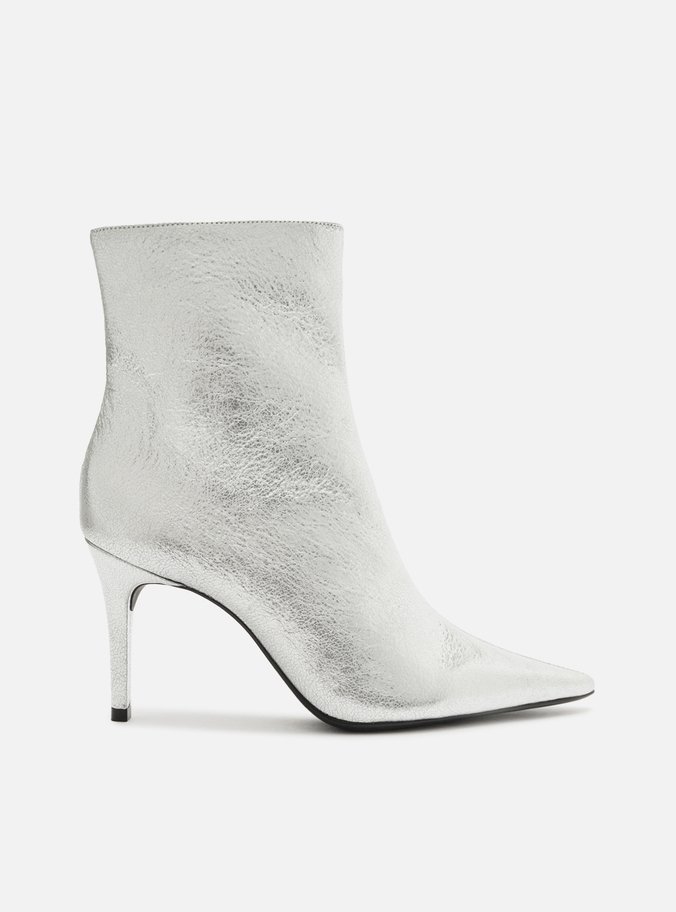 Bota Prata Couro Cano Curto Bico Fino