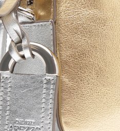 Bolsa Tiracolo Metalizada Couro Abbraccio Bolsa Tiracolo Metalizada Couro Abbraccio