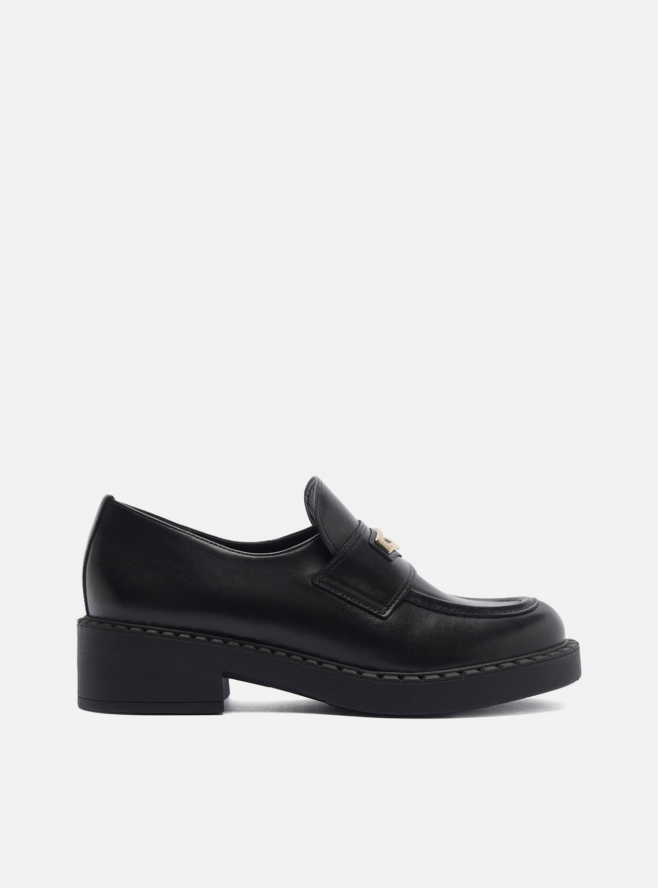 Mocassim Preto Couro Salto Bloco Metal — foto 1