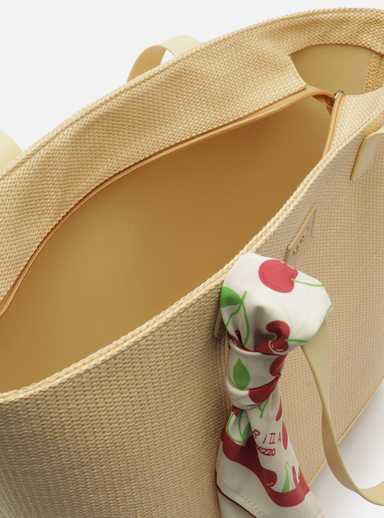 Bolsa Shopping Bege Ráfia Grande Lenço Cereja — foto 4