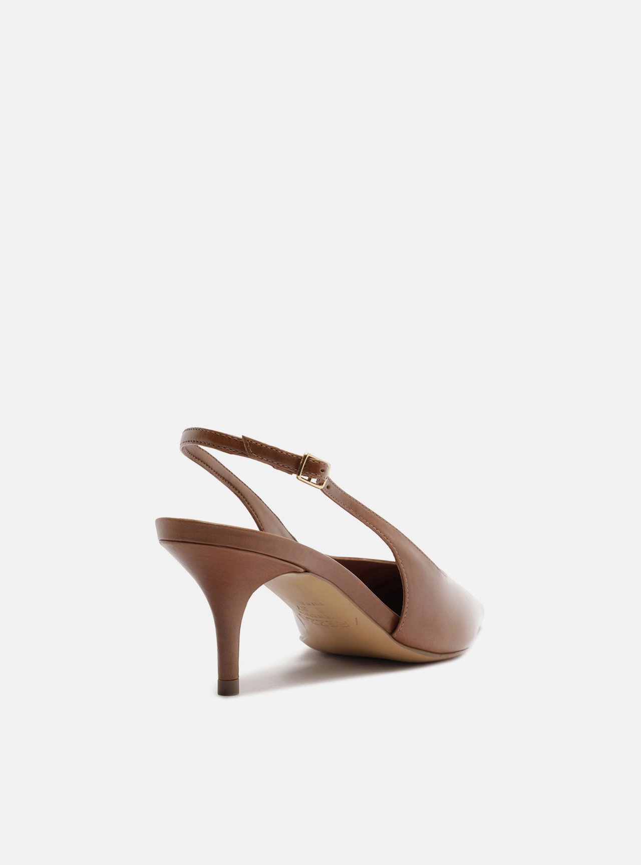 Scarpin Marrom Couro Salto Kitten Slingback — foto 3