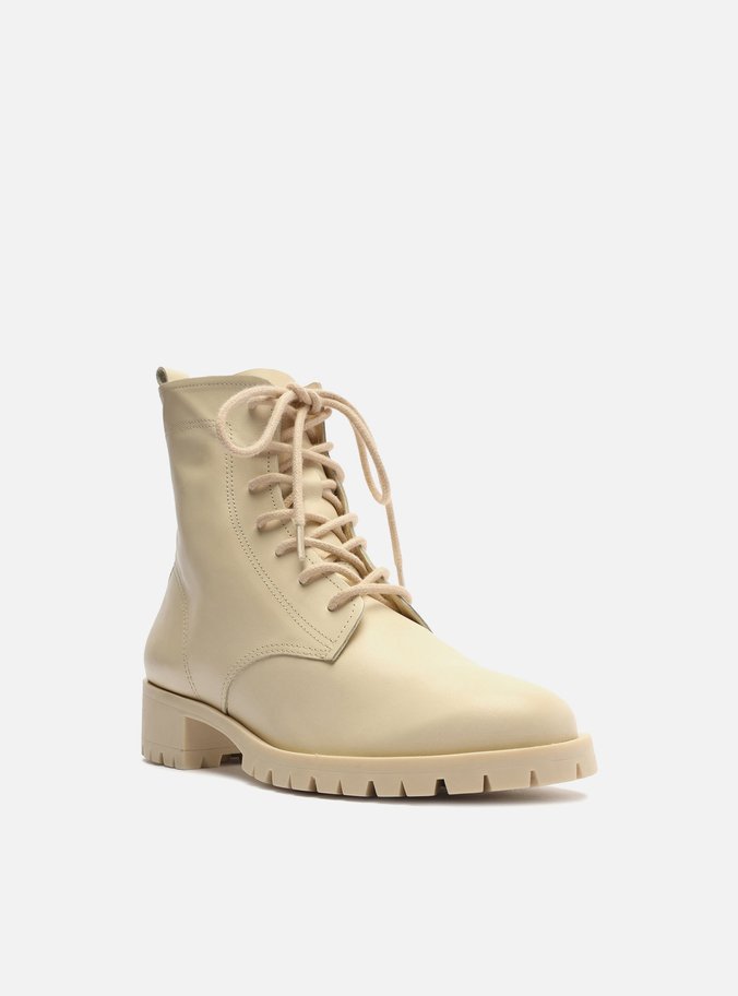 Coturno Off-White Couro Tratorado Básico