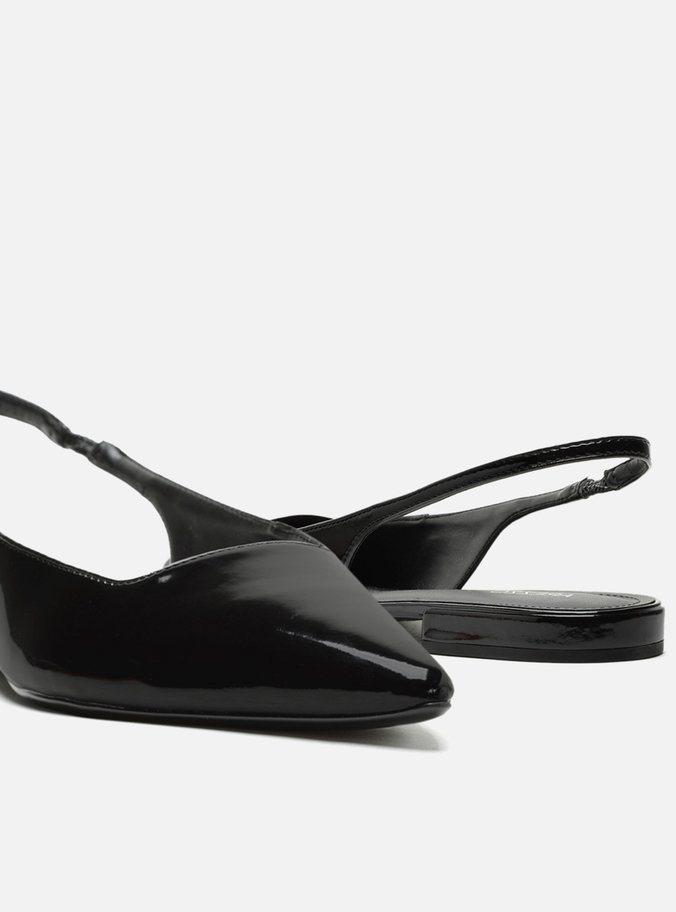Sapatilha Preta Verniz Bico Fino Slingback