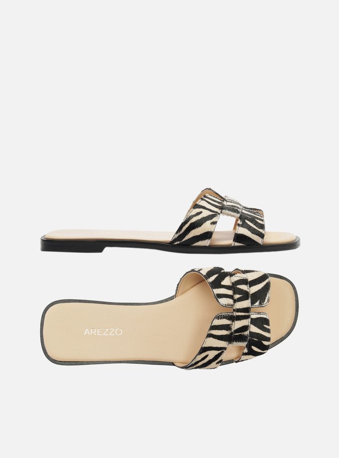 Rasteira Animal Print Bico Quadrado Tira Vazada