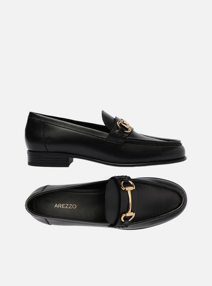 Mocassim Preto Couro Tira Bridão Metálico