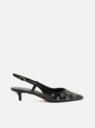 Scarpin Preto Couro Bico Fino Slingback Ilhós