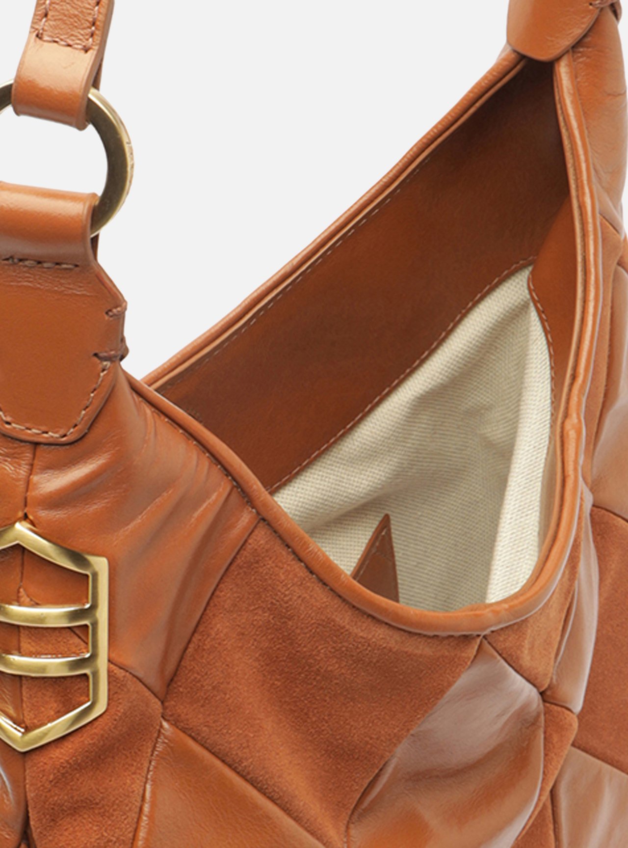 Bolsa Hobo Preta Couro Média Matelassê Metais — foto 4