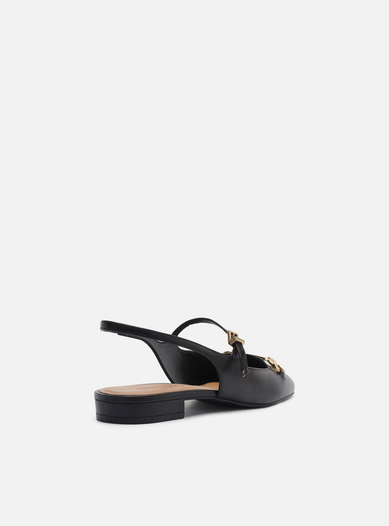 Sapatilha Preta Couro Bico Redondo Bridão Slingback — foto 3