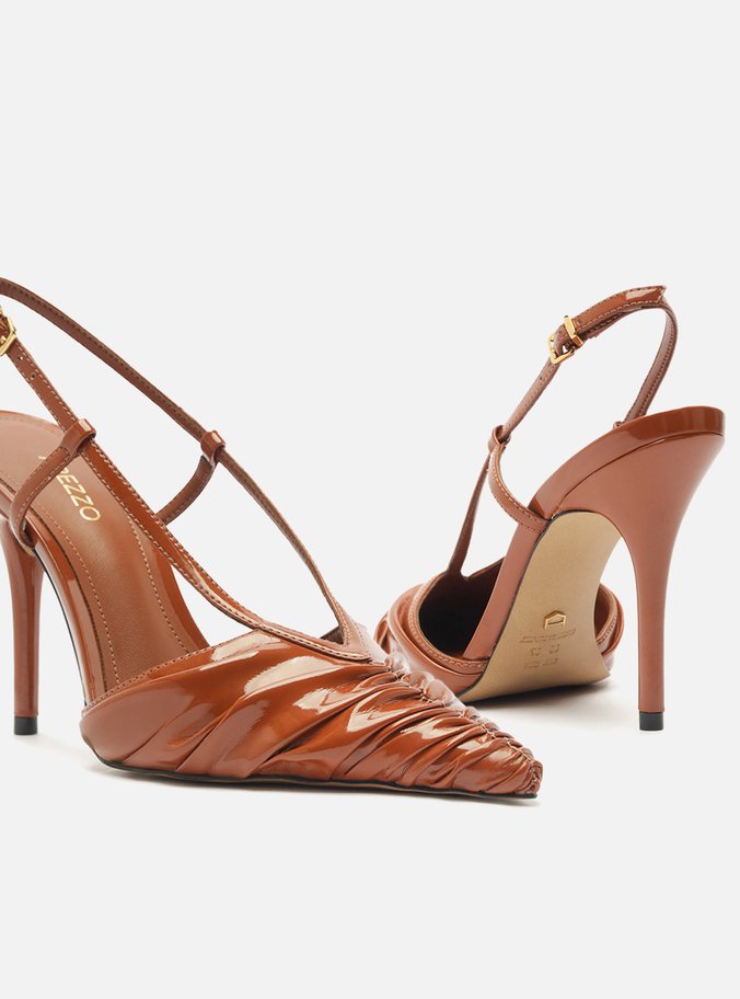 Scarpin Marrom Verniz Slingback