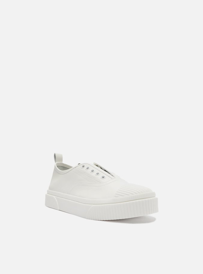 Tênis Slip On Branco Couro Ilhós