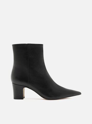 Bota Preta Couro Cano Curto Bico Fino