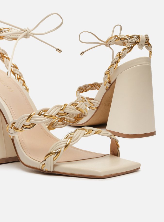 Sandália Salto Bloco Off-White Amarração