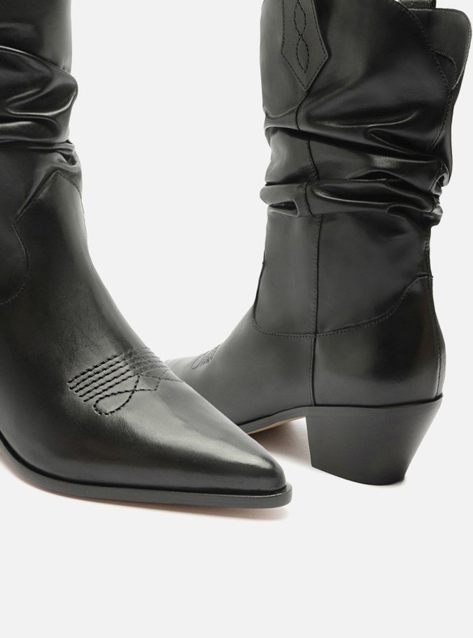Bota Preta Couro Cano Curto Franzido Western