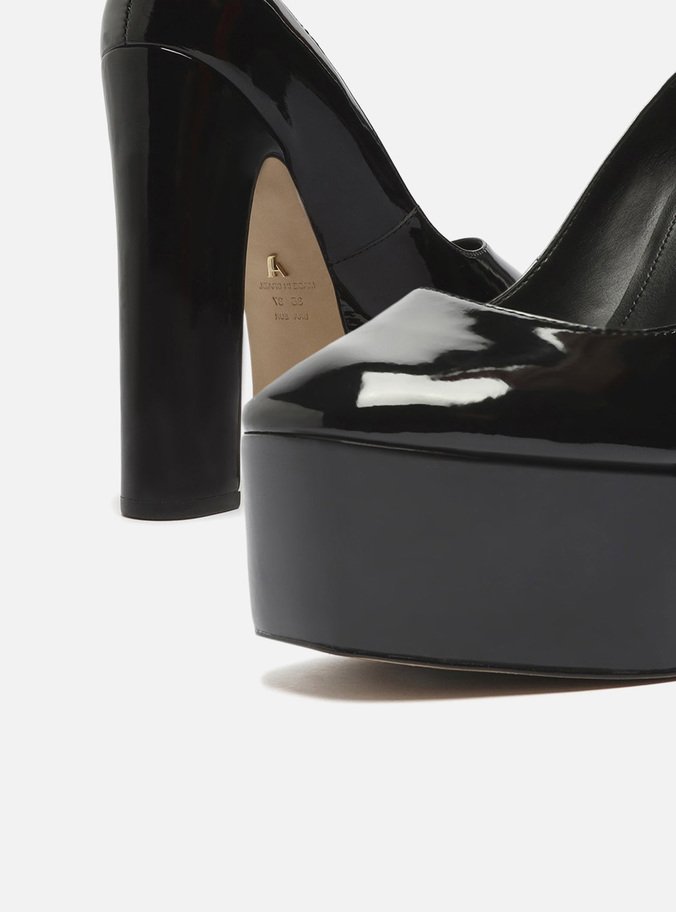Scarpin Preto Verniz Meia Pata Bloco Gilda