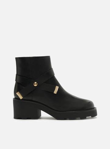 Bota Preta Couro Cano Curto Salto Alto Tira