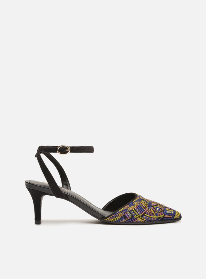 Scarpin Bordado Preto Bico Fino